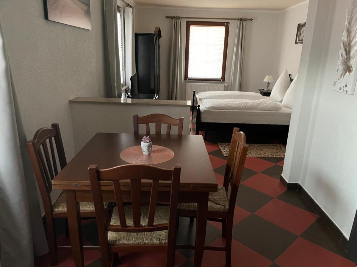 Hotel Roma Kehl ภายนอก รูปภาพ
