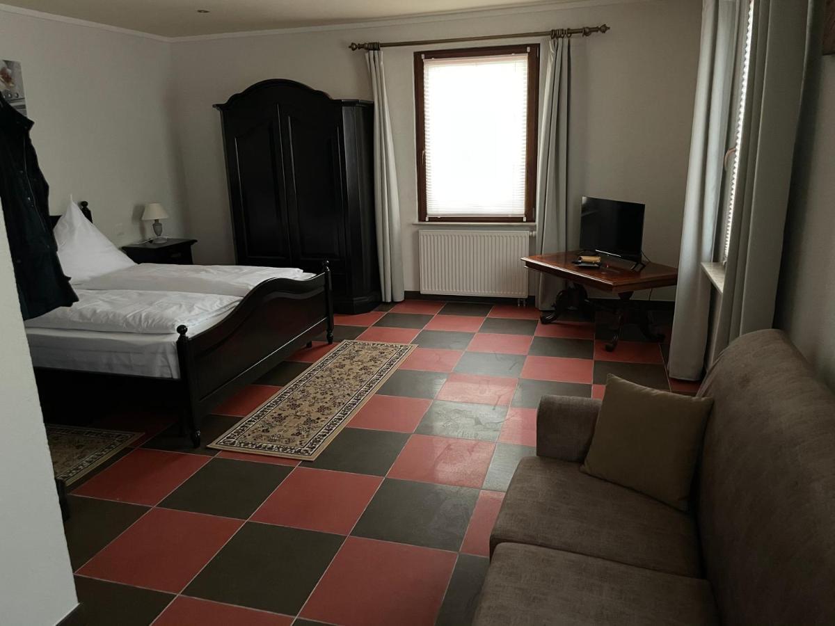 Hotel Roma Kehl ภายนอก รูปภาพ